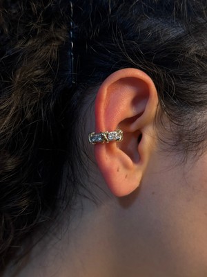 Normadia 925 Ayar Gold Kaplama Kıkırdak ve Earcuff Küpe, Işıltılı Şık Tasarım