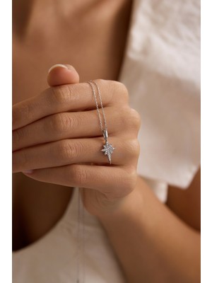 Normadia 925 Ayar Gümüş Rodyum Kaplama Minimal Kutup Yıldızı Kolye