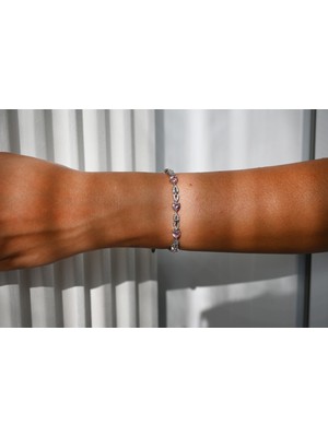 Normadia Şık Çelik Kalpli Taşlı Bileklik, Zarif ve Dayanıklı Tasarım