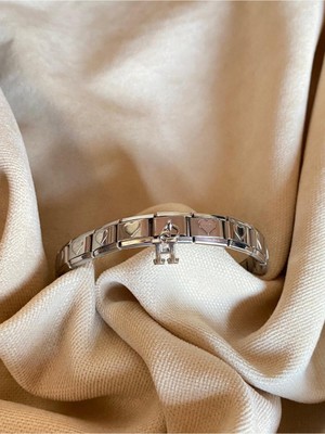 Normadia H Harfli Kalpli Çelik Charm Bileklik, Şık ve Zarif Tasarım