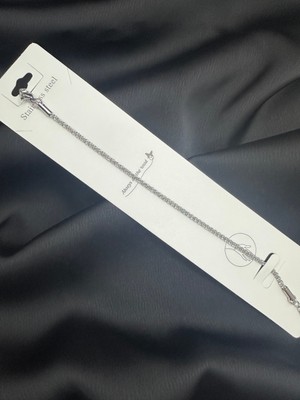 Normadia Gümüş Renkli Şık Çelik Bileklik, Zarif ve Dayanıklı Tasarım