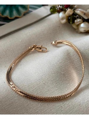 Normadia Şık ve Zarif Püsküllü Renkli Bileklik, Stilinizi Tamamlar