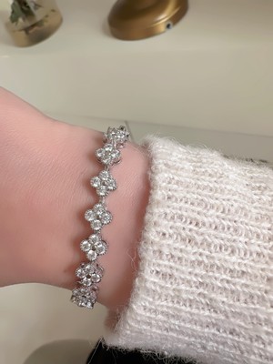 Normadia Şık ve Dayanıklı Çelik Bileklik, Modern Tarzınıza Uyum Sağlar