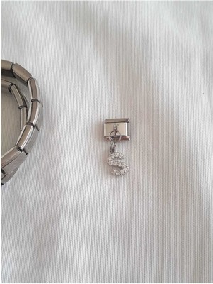 Normadia Şık Çelik S Harfli Zirkon Taşlı Charm, Zarif Tasarım