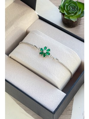 Normadia Gümüş Renk Asansörlü Zirkon Taşlı Lotus Çiçek Kadın Bileklik
