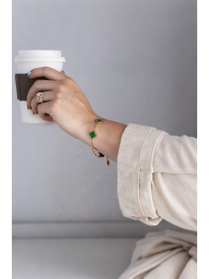 Normadia Yeşil Yonca Paslanmaz Çelik Bileklik, Şık ve Dayanıklı Tasarım