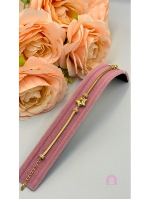 Normadia Parlak Yıldızlı Gold Bileklik, Şık ve Zarif Takı Tasarımı