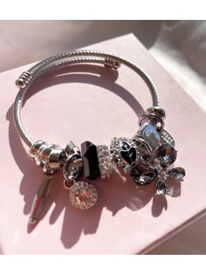 Normadia Şık Çelik Charm Bileklik, Zarif ve Dayanıklı Takı Tasarımı