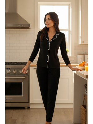 Kompedan Kadın Pamuklu Süprem Önden Düğmeli Biyeli Pijama Takımı | Siyah 137