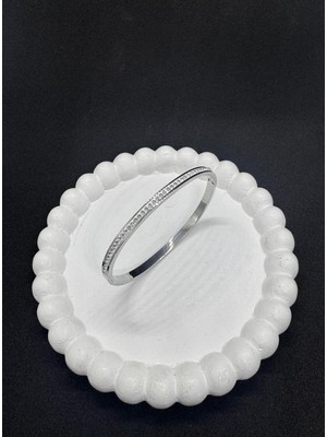 Normadia Gümüş Taşlı Şık Çelik Kelepçe, Zarif ve Dayanıklı Tasarım