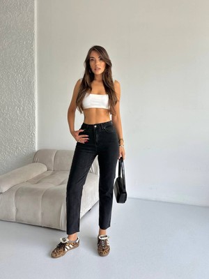 Aida Fashion Kesik Paça Momfit Jeans