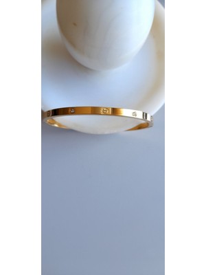 Normadia Şık ve Zarif Taşlı Çelik Bileklik, Günlük ve Özel Günler Için Mükemmel Seçenek