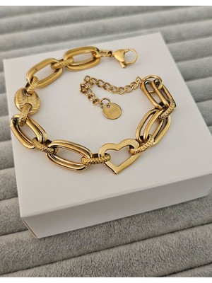 Normadia Şık Kalpli Çelik Bileklik, Zarif ve Modern Tasarım