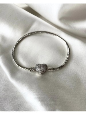 Normadia Parlak Gümüş Renk Kalp Model Çelik Bileklik, Şık ve Zarif Tasarım