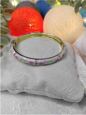 Normadia Şık ve Zarif Mineli Çelik Bileklik, Günlük Kullanım Için Ideal Seçim