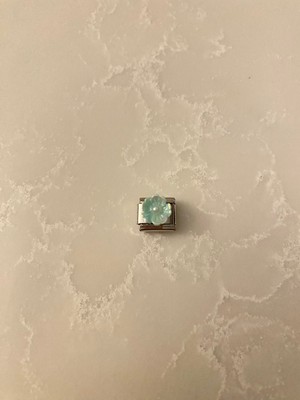 Normadia Mavi Çiçek Kabartmalı Paslanmaz Çelik Bileklik Charm