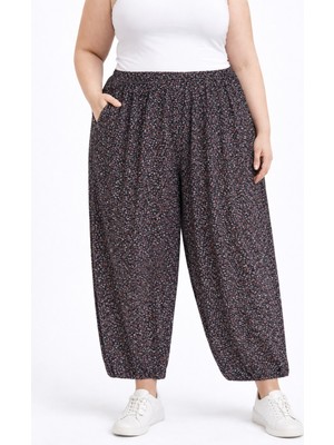 Özen Giyim Büyük Beden Uyumlu 3.30 M Ağlı Cepli Şalvar – Desenli, Düz Paça Rahat Kesim Kadın Pantolon