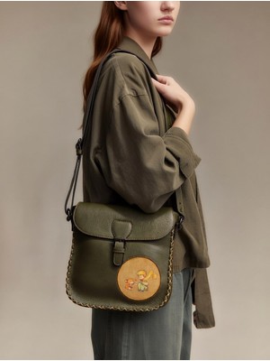 Zyla Portring Desenli Postacı Çantası El Yapımı Örgü Dikişli 26,5X24,5X7 cm