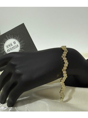 Normadia Şık 14K Altın Dikdörtgen Ritim Bileklik, Zarif ve Modern Takı Tasarımı