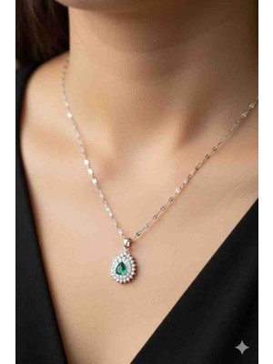 Stainless Steel Stainles Steel Kadın Gümüş Renk Yeşil Damla Taşlı Baget Zirkon Çerçeveli Çelik Kolye