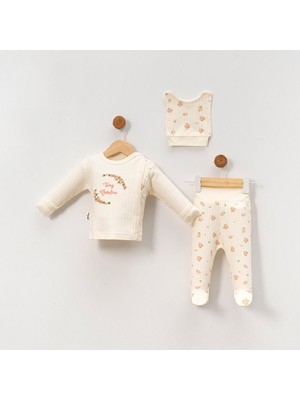 The Secret Desire Çiçek Desenli Yenidoğan 3’lü Hastane Çıkışı Seti (Çıtçıtlı Üst + Patikli Alt + Şapka) Soft