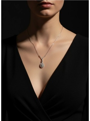 BG Jewellery Taş Detaylı Damla Form Gümüş Kadın Kolye