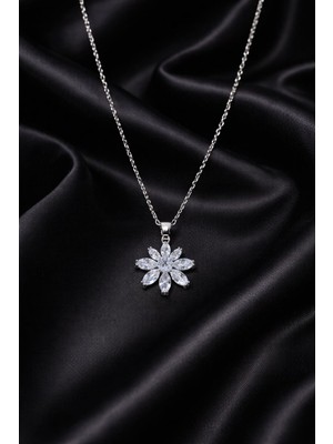Suzi Shine Zirkon Taşlı Çiçek Figürlü Çelik Kolye