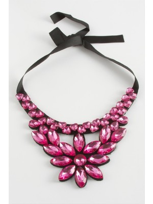 Ayena Moda Çiçek Taşlı Yaka Kolye