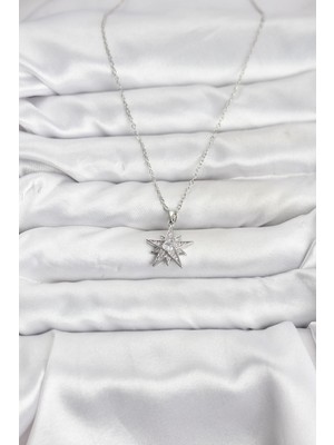 ForWhat Zarif Boyunlar Için Silver Çelik Zincirli Zirkonlu Yıldız Model Kolye