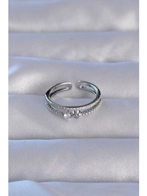 Pusat Pirinç Gümüş Renk Zirkon Taşlı Kalpli Su Yolu Model Ayarlanabilir Yüzük - Lisinya