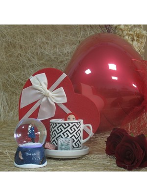 Yıldız Tozu Çiçek Tasarım Kalp Kutuda Kupa,küre Veçikolata Sevgililer Gününe Özel