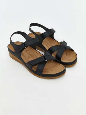 Lc Waikiki Yeni Sezon Deri Görünümlü Kadın Sandalet