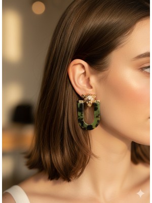 Cadde Dükkanı Çelik Kaplan Figürlü Yeşil Leopar Desenli Küpe