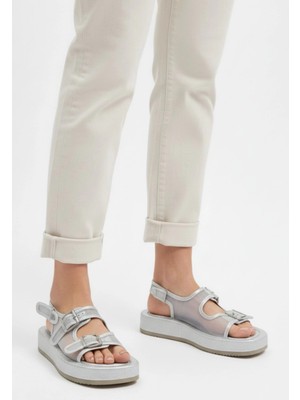 Zengezur Mall Storozal Sinna Gümüş Cilt Tül Detaylı Sandalet (Numara: 39)