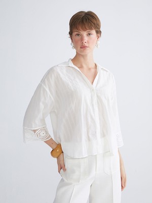 Lc Waikiki Yeni Sezon Kroşe Detaylı Oversize Kadın Gömlek