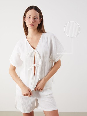 Lc Waikiki Yeni Sezon V Yaka Dokulu Önü Fiyonklu Müslin Bluz