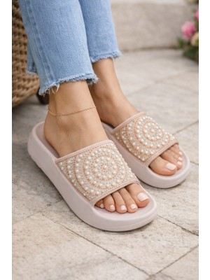 Sonimix Kadın Taşlı Terlik – Inci Detaylı, Dolgun Taban, Şık & Rahat