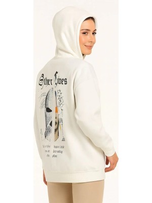 Giyim Center Kadın Kapşonlu Sweatshirt - Oversize Üç Iplik Şardonlu Hoodie, 'other Lives' Ön & Arka Baskılı, Kanguru Cepli, Kışlık Rahat Günlük Stil - Beyaz