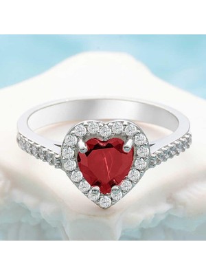 Inure Jewelry Gümüş Kırmızı Taşlı Kalpli Kadın Yüzük