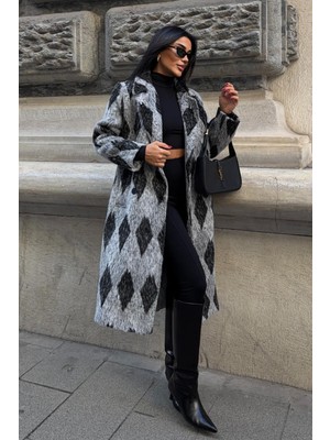 Lijuri Baklava Desenli Geniş Kesim Kaşe Kaban 7135