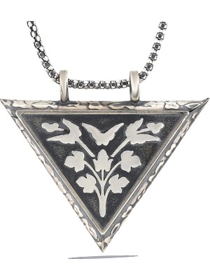 Noip 925 Ayar Gümüş Üçgen Içi Açılabilen Çiçek Muskalık Gümüş Kolye T6054 (944)