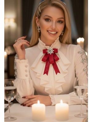 Pegu Kırmızı Kristal Taşlı Kurdele Broş,yaka Iğnesi ,yılbaşı Kutlama,okul,ofis