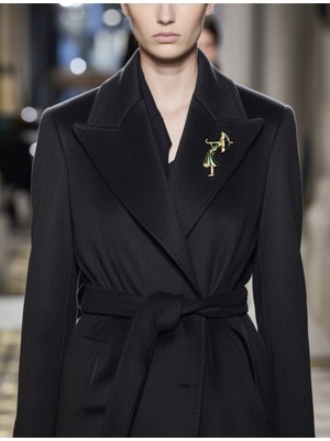 Şemsiyeli Kız Broş