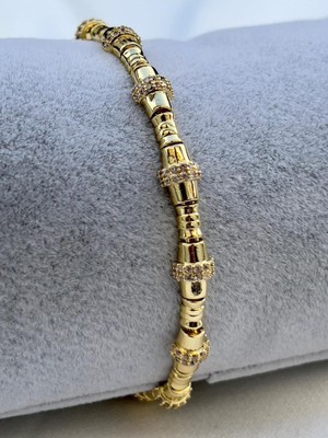 Normadia Şık ve Zarif Zirkon Taşlı Bileklik, Günlük ve Davet Kombinleri Için