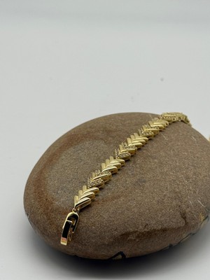 Normadia Şık Çelik Taşlı Bileklik, Yılbaşı Özel, Zarif ve Parlak Tasarım