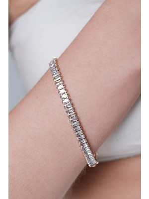 Normadia Şık Çelik Bileklik, Zarif ve Dayanıklı Tasarım