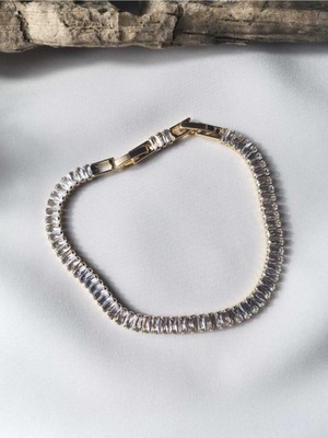 Normadia Şık Kadın Gold Renk Baget Zirkon Taşlı 316L Çelik Bileklik