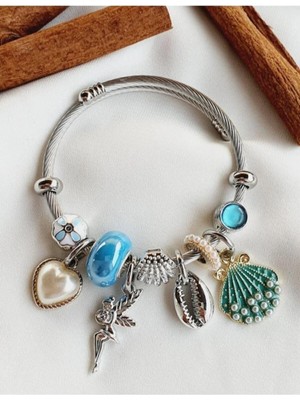 Normadia Inci Deniz Kabuğu Çelik Bileklik, Mavi Melekli Charm Tasarımı