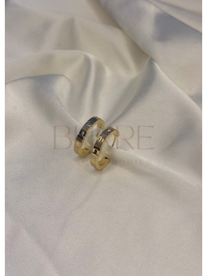 Normadia Parlak Zirkon Taşlı Paslanmaz Çelik Halka Küpe, Şık ve Dayanıklı Tasarım