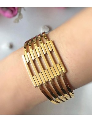 Normadia Şık ve Dayanıklı Altın Kaplama Çelik Bileklik, Zarif Tasarım